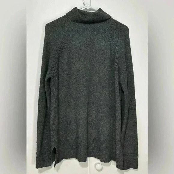 Tahari Gray Long Sleeve Knit Turtleneck Comfortable Soft Sweater Size Medium - Picture 7 of 14